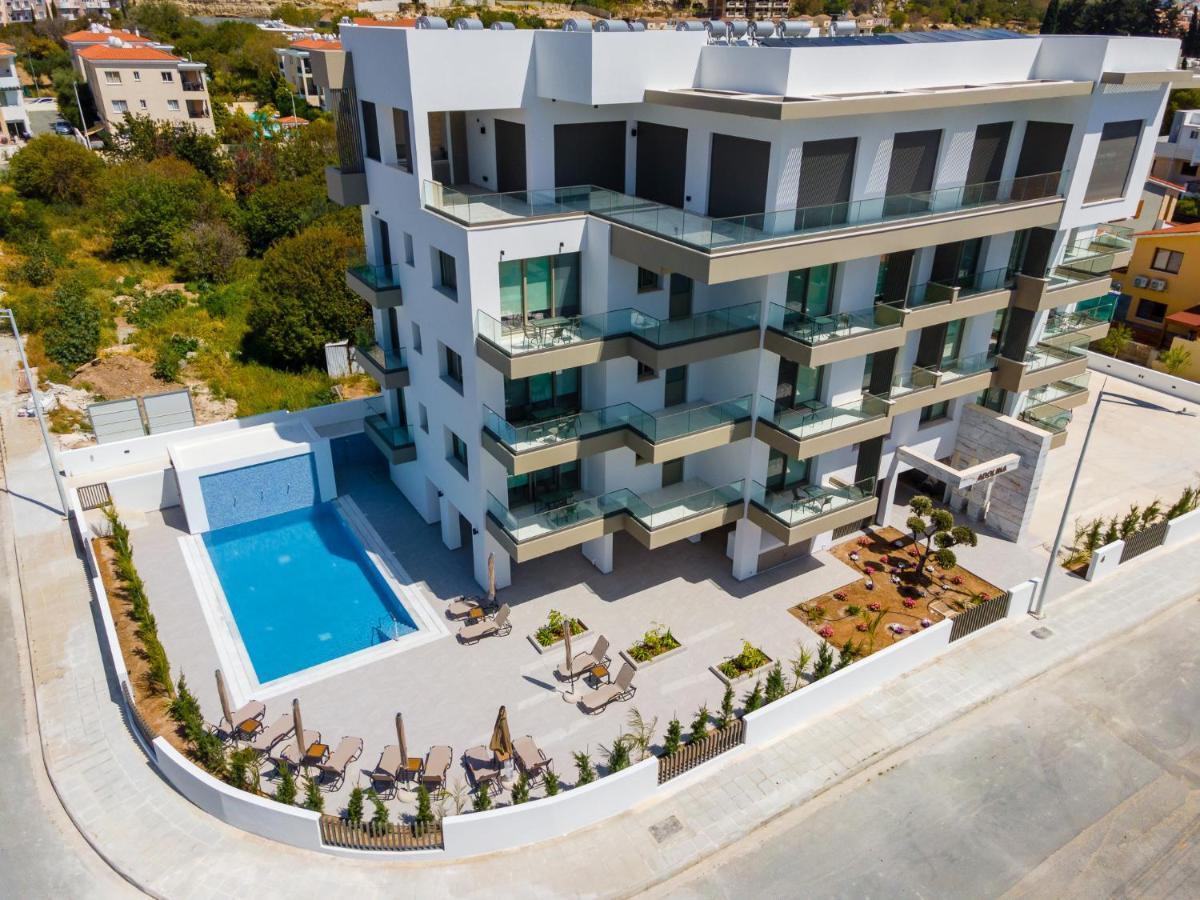 Adolina Apartments By Ezoria Villas Paphos Exterior photo