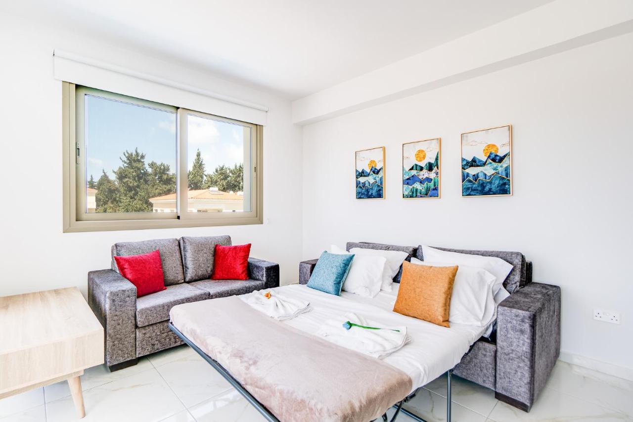 Adolina Apartments By Ezoria Villas Paphos Exterior photo